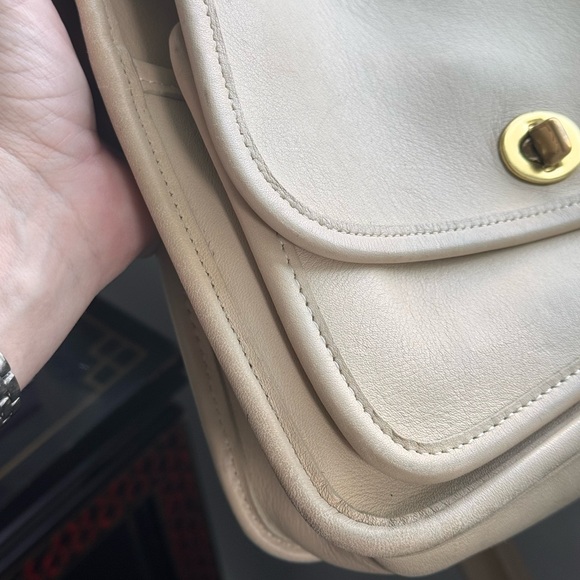 Vintage Coach Legacy Rambler in Sand - Picture 16 of 17